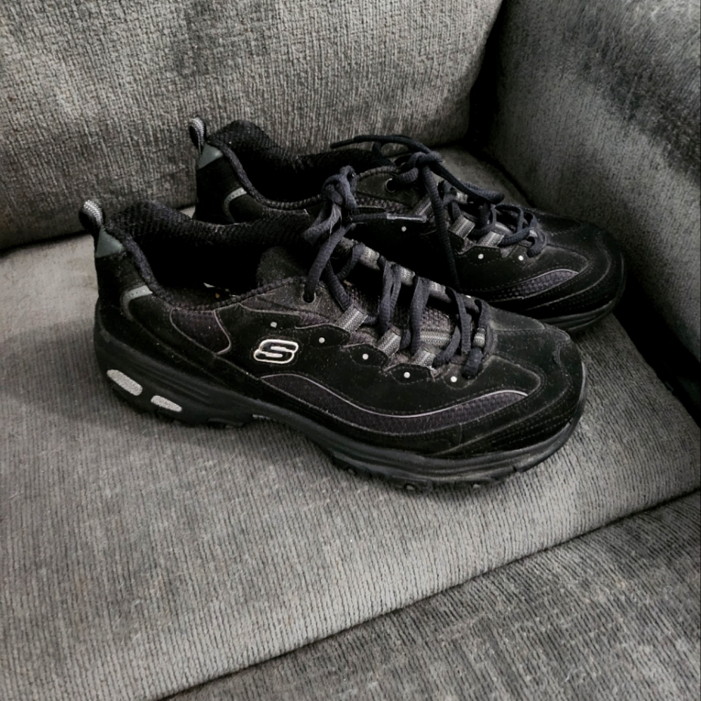 Sketchers Memory Foam Sneakers